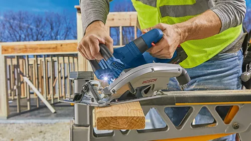 cordless-circular-saw-left-CORE18V-GKS18V-26L-bosch-app-02-45-degree-Bevel cordless-circular-saw-left-CORE18V-GKS18V-26L-bosch-app-02-45-degree-Bevel