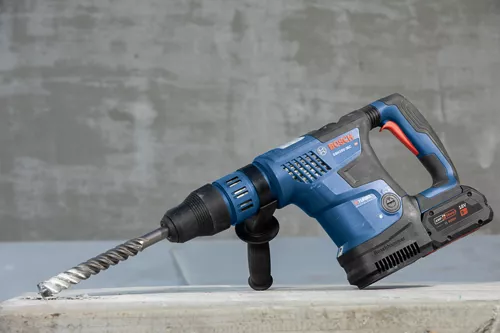 cordless-rotary-hammer-18V-AMPshare-CORE18V-GBH18V-36C-GBA18V80-bosch-app-04 cordless-rotary-hammer-18V-AMPshare-CORE18V-GBH18V-36C-GBA18V80-bosch-app-04