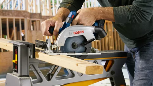 circular-saw-6-1-2-in-18v-AMPshare-GSK18V-22L-bosch-app-01-2x4 circular-saw-6-1-2-in-18v-AMPshare-GSK18V-22L-bosch-app-01-2x4