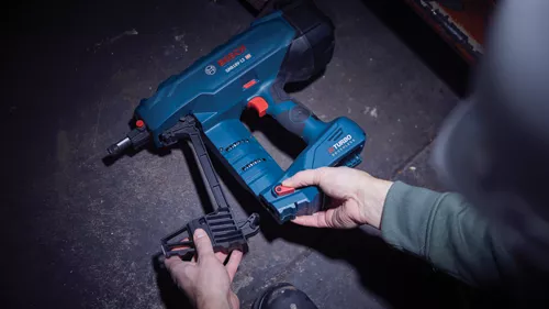 cordless-concrete-nailer-18V-GNB18V-12K14-kit-bosch-app20