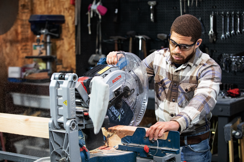 Bosch Profactor 7-1/4-in 18-volt Sliding Compound Cordless Miter Saw in the  Miter Saws department at